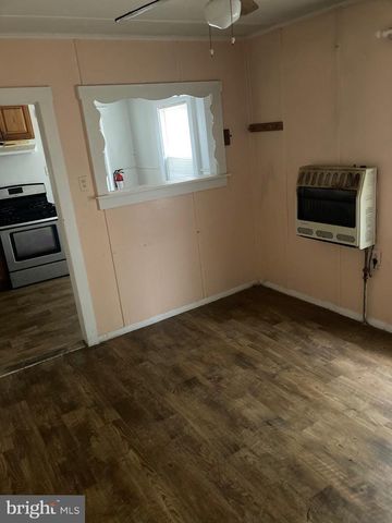 2109 CENTRAL AVE, Ship Bottom, NJ 08008