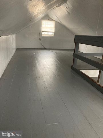 2109 CENTRAL AVE, Ship Bottom, NJ 08008