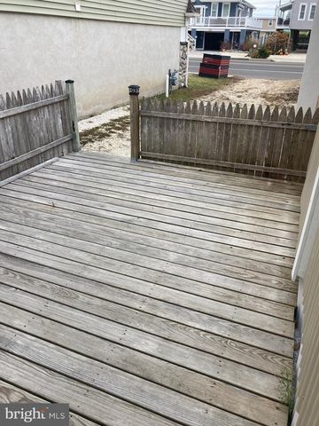 2109 CENTRAL AVE, Ship Bottom, NJ 08008