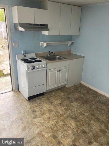 2109 CENTRAL AVE, Ship Bottom, NJ 08008