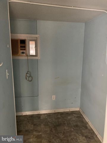 2109 CENTRAL AVE, Ship Bottom, NJ 08008