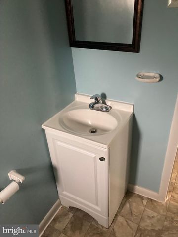 2109 CENTRAL AVE, Ship Bottom, NJ 08008