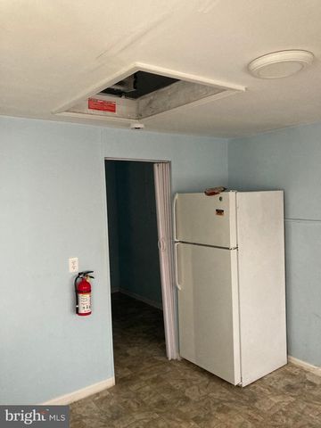 2109 CENTRAL AVE, Ship Bottom, NJ 08008