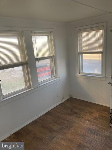 2109 CENTRAL AVE, Ship Bottom, NJ 08008