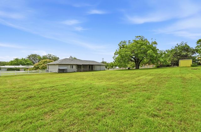 12753 Burson DR, Manchaca, TX 78652