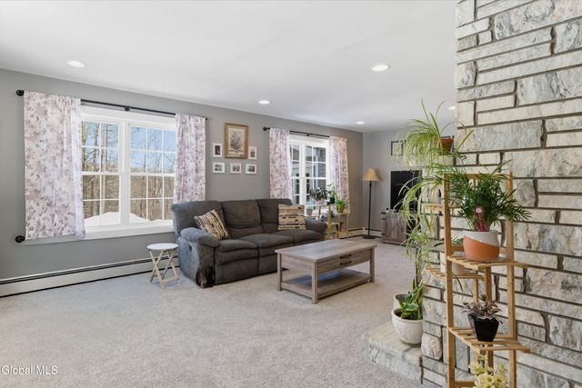 406 Gulf Hill Road, Voorheesville, NY 12186