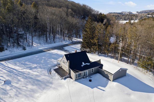 406 Gulf Hill Road, Voorheesville, NY 12186