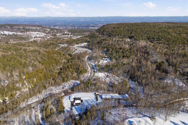 406 Gulf Hill Road, Voorheesville, NY 12186