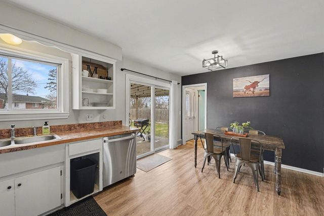 7725 N Henry Ruff Road, Westland, MI 48185