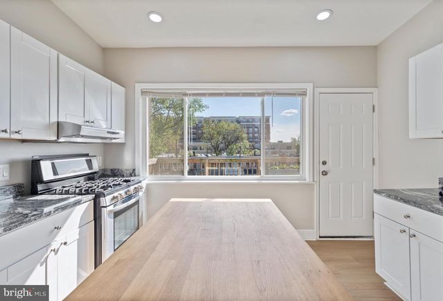 3819 ROLAND AVE, Baltimore, MD 21211