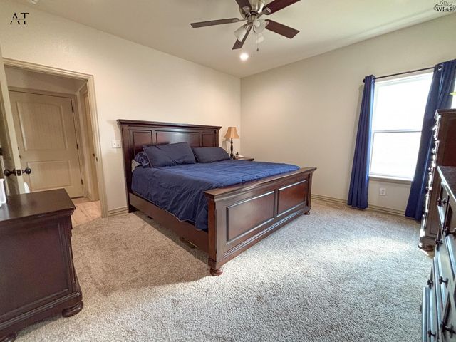 1427 AMHERST STREET, Burkburnett, TX 76354