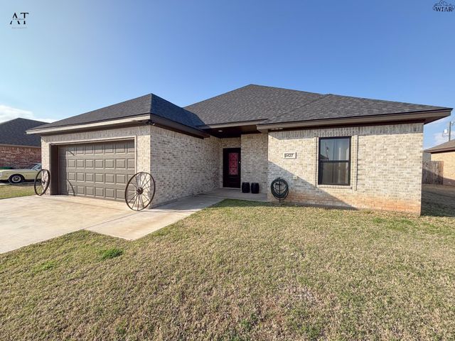 1427 AMHERST STREET, Burkburnett, TX 76354