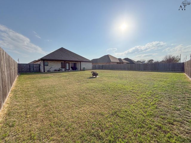 1427 AMHERST STREET, Burkburnett, TX 76354