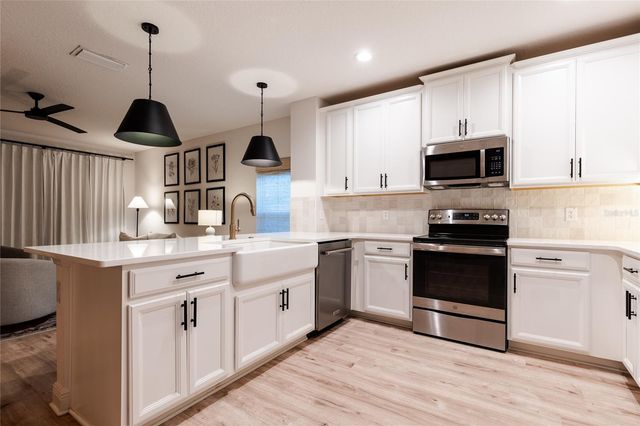 9389 ST THERESE STREET, Groveland, FL 34736