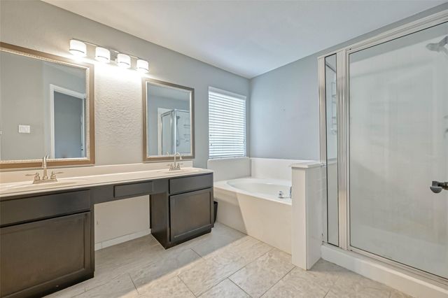 3810 Inverness Way, Montgomery, TX 77356