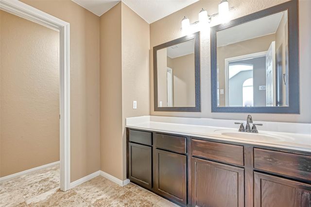 3810 Inverness Way, Montgomery, TX 77356