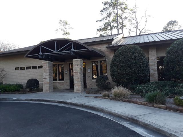 3810 Inverness Way, Montgomery, TX 77356