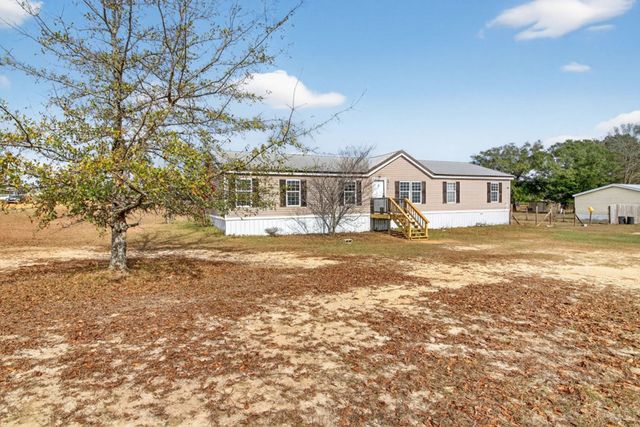 415 Bradford Drive, Headland, AL 36345