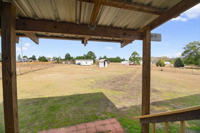 415 Bradford Drive, Headland, AL 36345