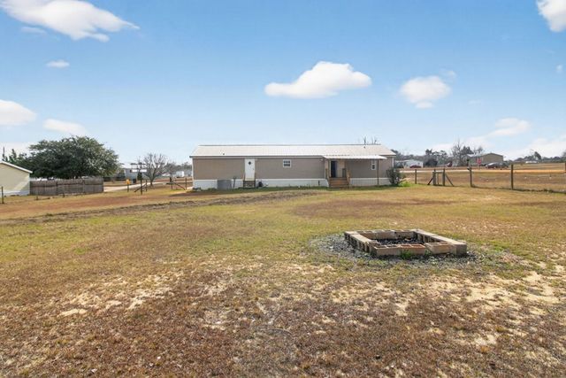 415 Bradford Drive, Headland, AL 36345