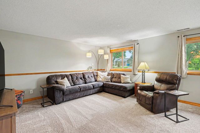 3607 152nd Street W, Rosemount, MN 55068