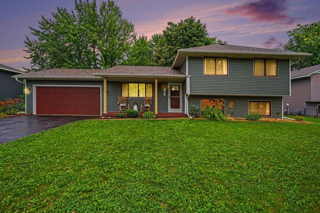 3607 152nd Street W, Rosemount, MN 55068