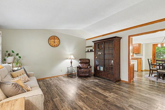 3607 152nd Street W, Rosemount, MN 55068