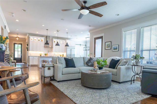 118 6th Street, Sugar Land, TX 77498