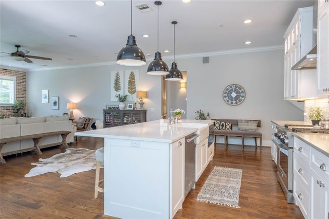 118 6th Street, Sugar Land, TX 77498