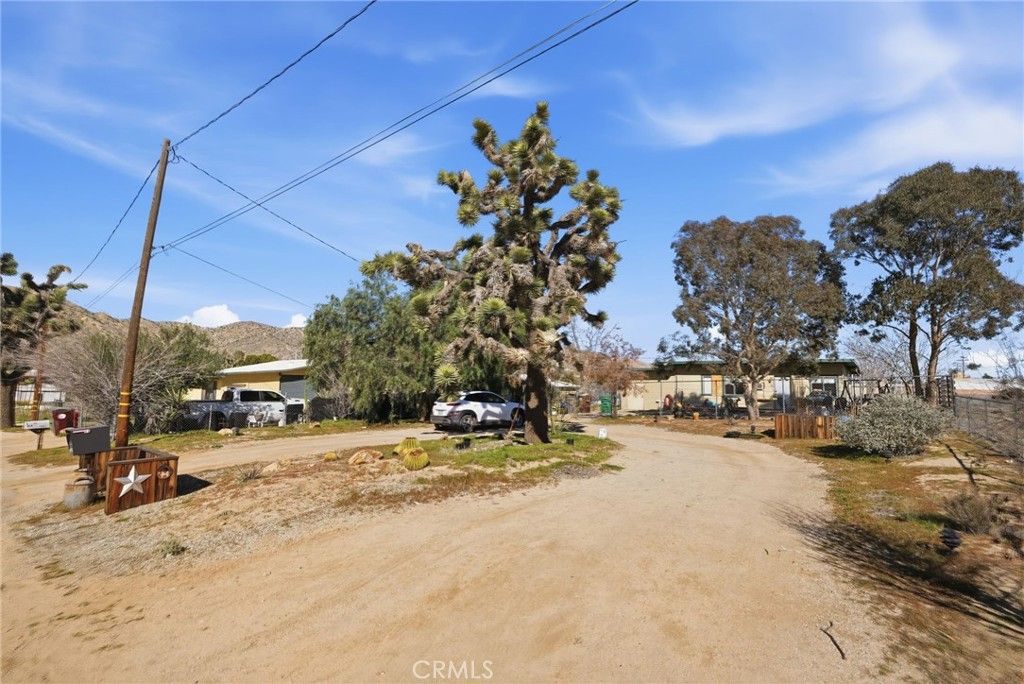 Image 27 of property listing at 7559 Chemehuevi Way, Yucca Valley, CA 92284