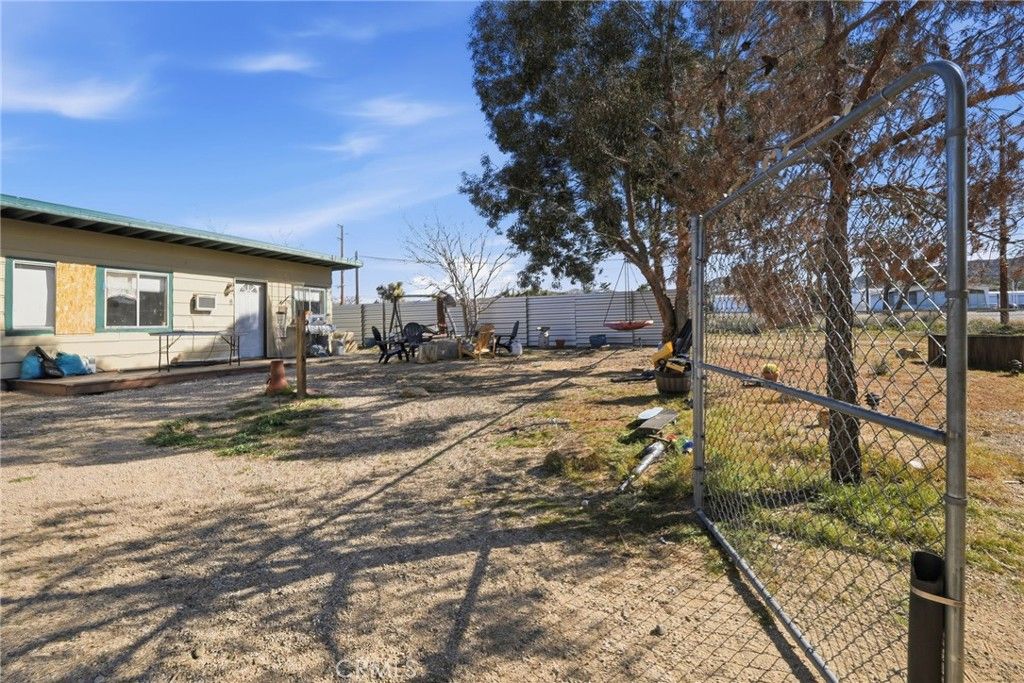 Image 29 of property listing at 7559 Chemehuevi Way, Yucca Valley, CA 92284