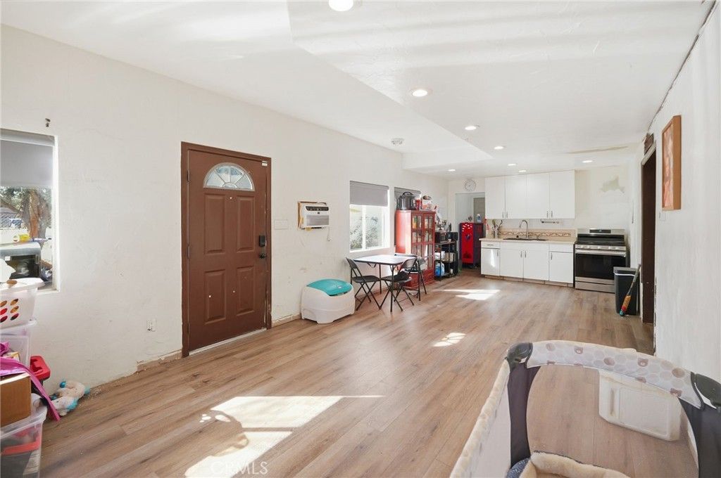 Image 7 of property listing at 7559 Chemehuevi Way, Yucca Valley, CA 92284