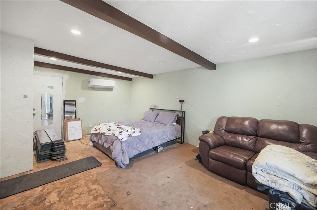 Image 8 of property listing at 7559 Chemehuevi Way, Yucca Valley, CA 92284