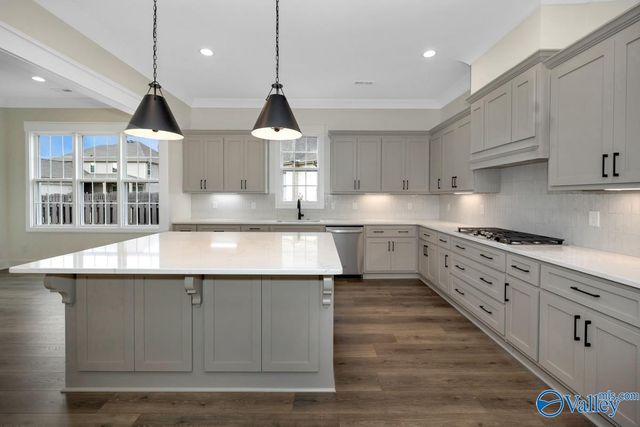 7812 Lake Walk Way, Owens Cross Roads, AL 35763