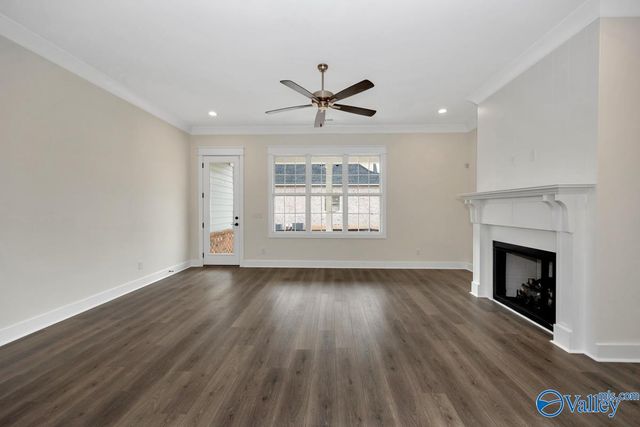 7812 Lake Walk Way, Owens Cross Roads, AL 35763