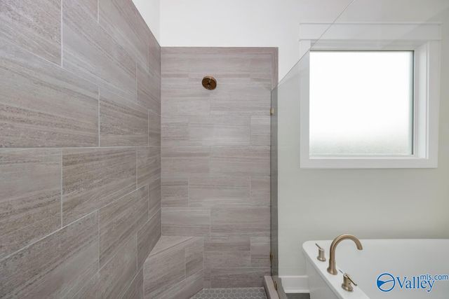 7812 Lake Walk Way, Owens Cross Roads, AL 35763