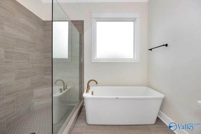 7812 Lake Walk Way, Owens Cross Roads, AL 35763