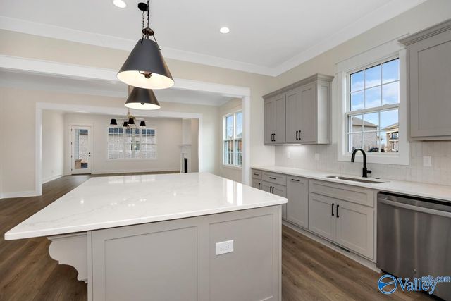 7812 Lake Walk Way, Owens Cross Roads, AL 35763