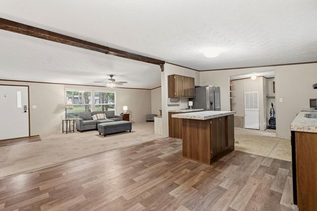 0235 Red Oak Dr, Onalaska, TX 77360
