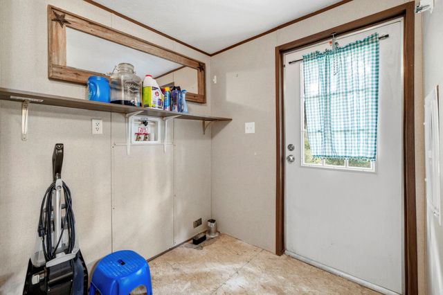 0235 Red Oak Dr, Onalaska, TX 77360