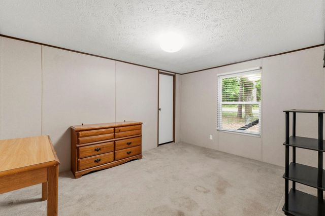 0235 Red Oak Dr, Onalaska, TX 77360