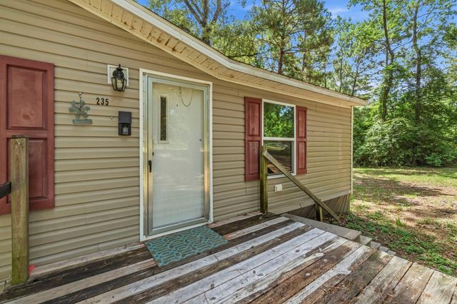 0235 Red Oak Dr, Onalaska, TX 77360