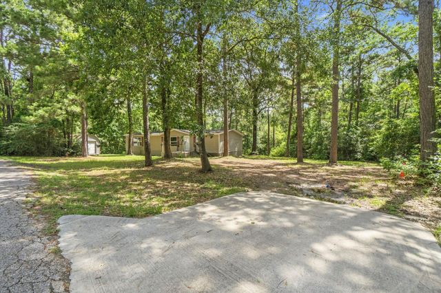0235 Red Oak Dr, Onalaska, TX 77360