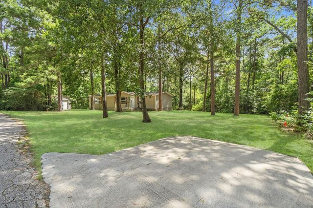 0235 Red Oak Dr, Onalaska, TX 77360