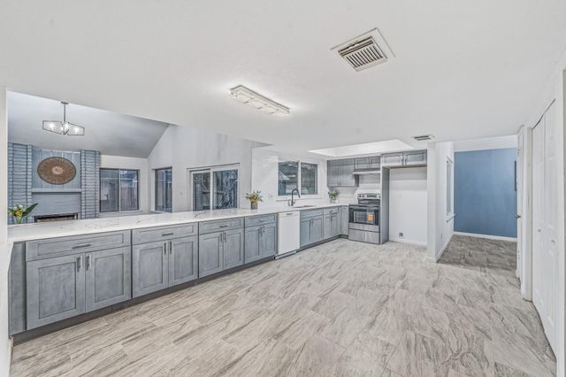 7622 Candlegreen Lane, Houston, TX 77071