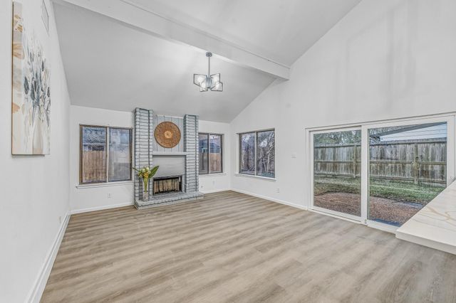 7622 Candlegreen Lane, Houston, TX 77071