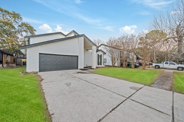 7622 Candlegreen Lane, Houston, TX 77071