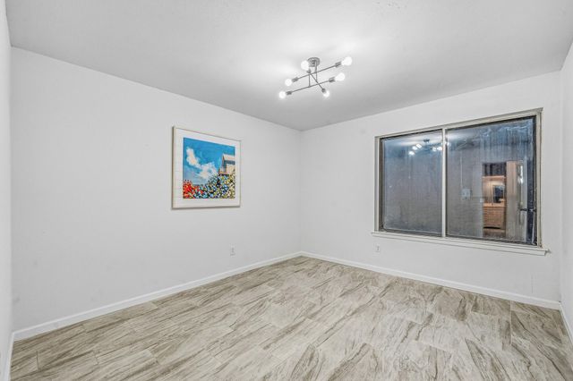 7622 Candlegreen Lane, Houston, TX 77071