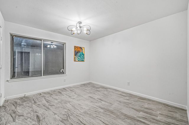 7622 Candlegreen Lane, Houston, TX 77071