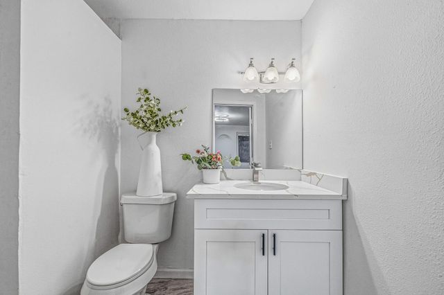 7622 Candlegreen Lane, Houston, TX 77071